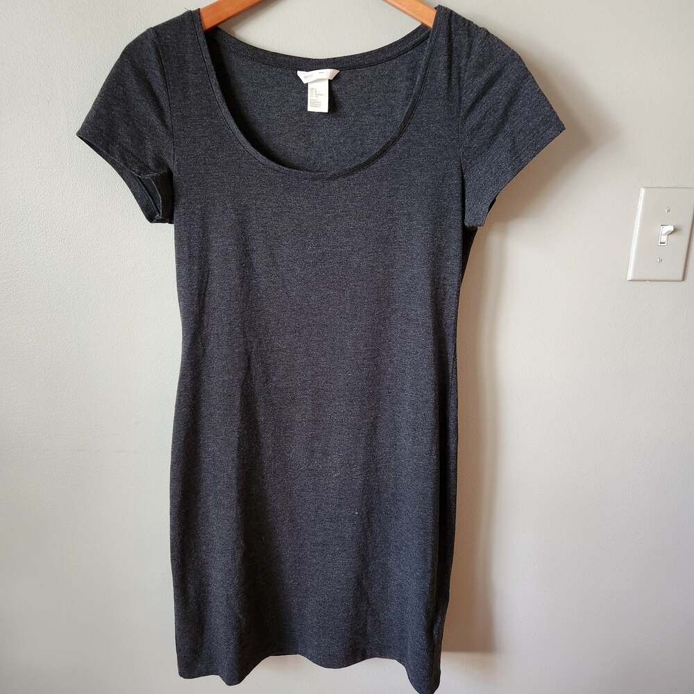 H&M Basics Fitted Scoop Neck Jersey Knit Short Sleeve Dress